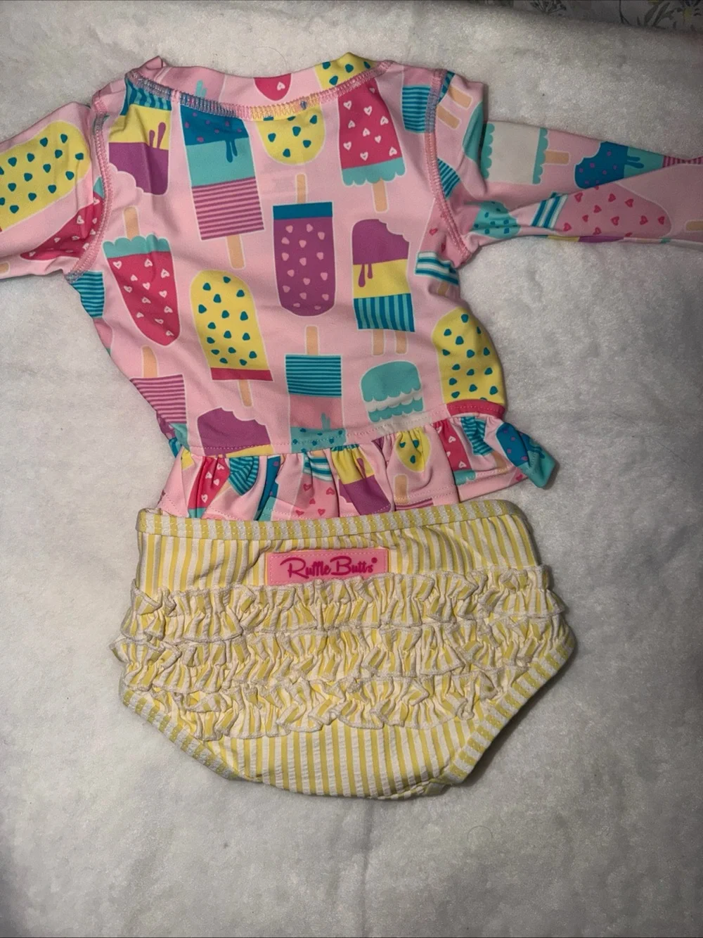 New baby girls RuffleButts Swimsuit Size 3-6 months